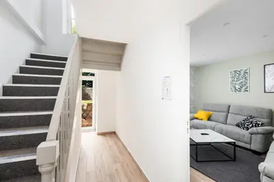 Coin salon dans l'établissement Chambre indépendante Trinquette
