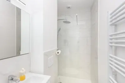 Salle de bains dans l'établissement Chambre indépendante Goeland