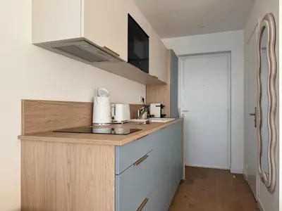 Cuisine ou kitchenette dans l'établissement Reve Bleu - Studio face a la mer avec balcon - Concarneau plage