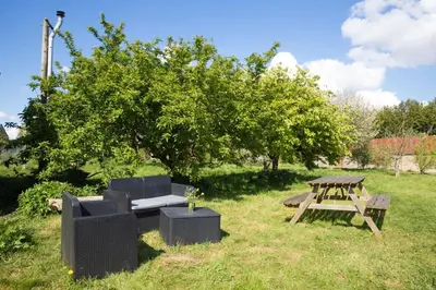 Jardin de l'établissement Le Pénity, studio lumineux à Carnoët
