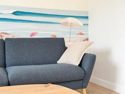 Coin salon dans l'établissement Maison rénovée, Sainte Marine à 100 m de la plage