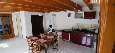 Cuisine ou kitchenette dans l'établissement Kermarc'heg