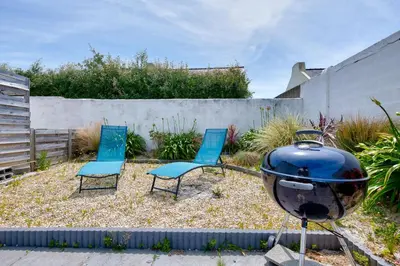 Barbecue disponible mis à disposition des clients de l'appartement