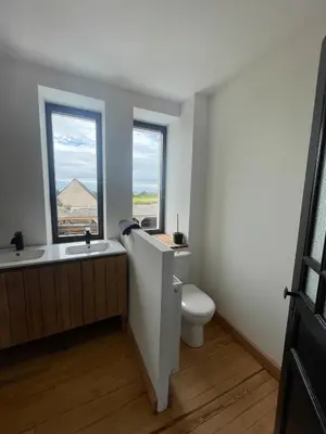 Salle de bains dans l'établissement La Colonie Du Bon Coin