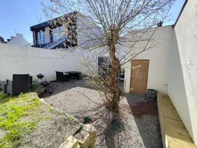 Jardin de l'établissement Beau studio soigné avec terrasse partagée