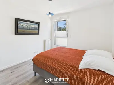 Un ou plusieurs lits dans un hébergement de l'établissement -KEY WEST- Beau T3 avec acces a la plage