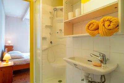 Salle de bains dans l'établissement Le Trèfle à 4 feuilles - Presqu'ile de Crozon