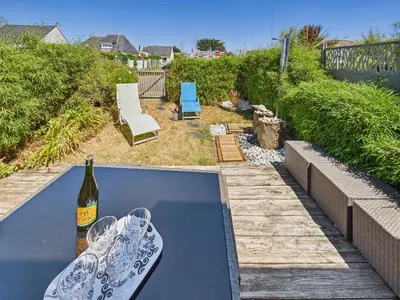 Jardin de l'établissement 200m plage - duplex pour 2 adultes, 2 enfants