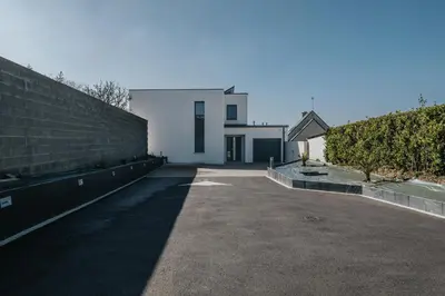 Piscine de l'établissement Ty Glazik ou située à proximité