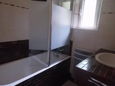 Salle de bains dans l'établissement Maison de pêcheur vue mer