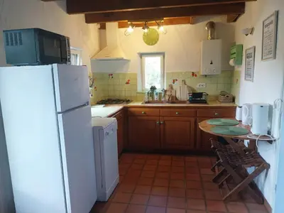 Cuisine ou kitchenette dans l'établissement Maison de pêcheur vue mer