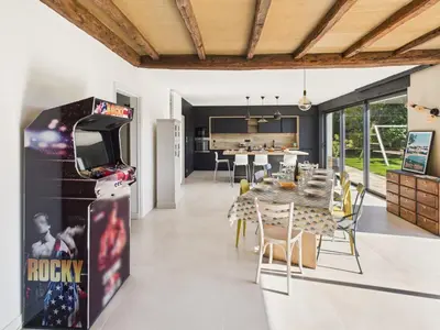 Activités en soirée proposées aux clients de l'établissement Vue rivière - grande maison et jardin pour 10