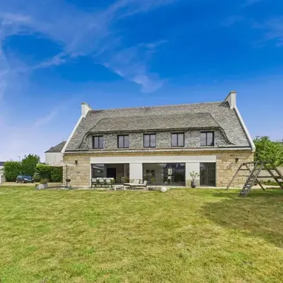 Vue rivière - grande maison et jardin pour 10