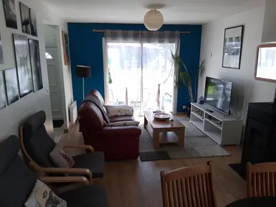 Télévision ou salle de divertissement dans l'établissement L'Oasis Ludique