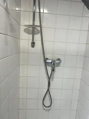 Salle de bains dans l'établissement Le Duplex de la Place