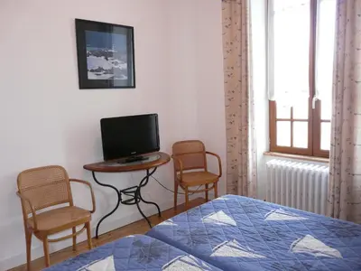 Télévision ou salle de divertissement dans l'établissement KER CORENTINE - Maison à Bénodet - BE6003
