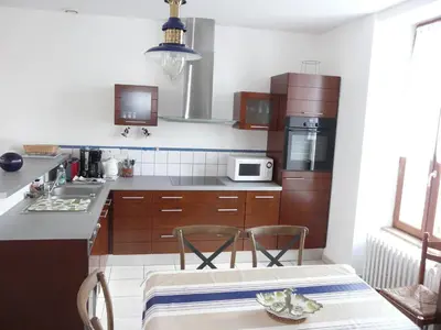 Cuisine ou kitchenette dans l'établissement KER CORENTINE - Maison à Bénodet - BE6003