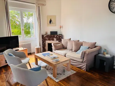 Coin salon dans l'établissement Maison proche centre Carantec