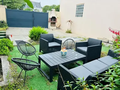 Jardin de l'établissement L'Echappée familiale en bord de mer