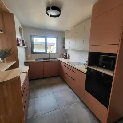 Cuisine ou kitchenette dans l'établissement 