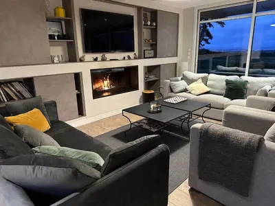 Coin salon dans l'établissement TI DU, villa luxueuse avec vue panoramique - 4 chambres et 3 salles de bain, pour 8 personnes
