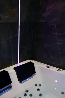 Plan de l'établissement LoveRoom La Petite Suite avec SPA