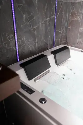 Plan de l'établissement LoveRoom La Petite Suite avec SPA