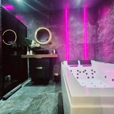 LoveRoom La Petite Suite avec SPA