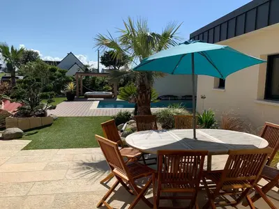 Jardin de l'établissement VILLA de Standing, 10 personnes, Piscine, Spa à 200m des plages