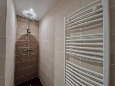 Salle de bains dans l'établissement Stay in Brittany House by St Michel