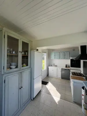 Cuisine ou kitchenette dans l'établissement Le 49 de la Pointe