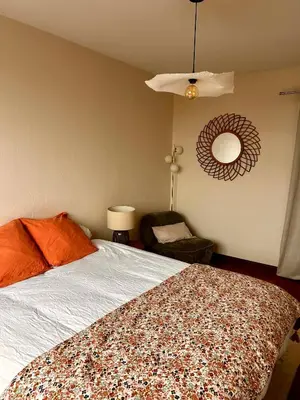 Un ou plusieurs lits dans un hébergement de l'établissement Spacieux appartement 2 chambres Quimper
