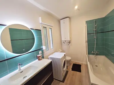 Salle de bains dans l'établissement L'Esquisse Morlaisienne