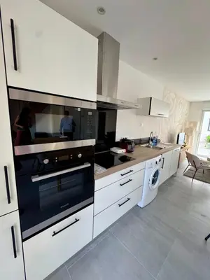 Cuisine ou kitchenette dans l'établissement Duplex en plein coeur de Landerneau