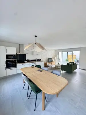 Cuisine ou kitchenette dans l'établissement Duplex en plein coeur de Landerneau