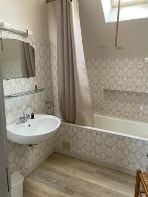 Salle de bains dans l'établissement Complete House with 6 bedrooms and life space