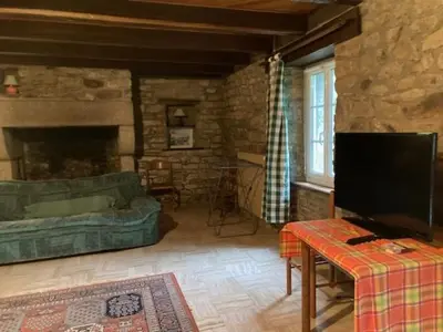 Télévision ou salle de divertissement dans l'établissement Complete House with 6 bedrooms and life space