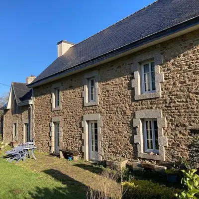 Complete House with 6 bedrooms and life space