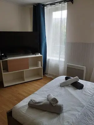 Un ou plusieurs lits dans un hébergement de l'établissement BREST quartier St Michel avec 1 chambre