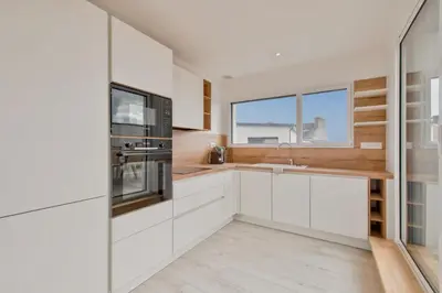 Cuisine ou kitchenette dans l'établissement Villa pour 9 - Piscine chauffée - Jacuzzi