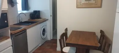 Cuisine ou kitchenette dans l'établissement Charmante Maison Bretonne avec Piscine Chauffée