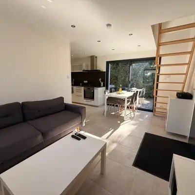 Maison à 50m de la plage et du sentier côtier GR34 au Cabellou