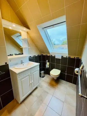 Salle de bains dans l'établissement Penty 4 personnes coeur Monts d'Arrée