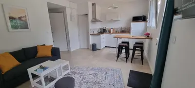 Cuisine ou kitchenette dans l'établissement Appartement lumineux -terrasse au cœur de Morlaix