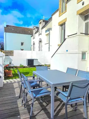 Balcon ou terrasse dans l'établissement Renovated Fisherman's House By The Beach