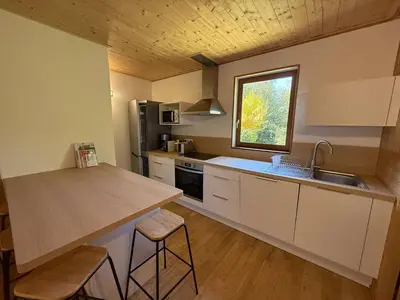 Cuisine ou kitchenette dans l'établissement La Terrasse Suspendue, proche des plages
