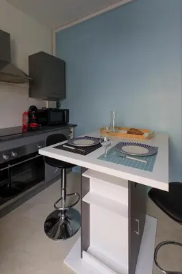 Cuisine ou kitchenette dans l'établissement appartement entre plages et centre historique