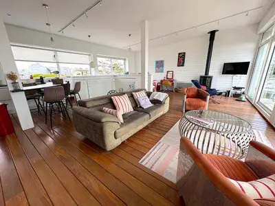 Télévision ou salle de divertissement dans l'établissement Villa Santec