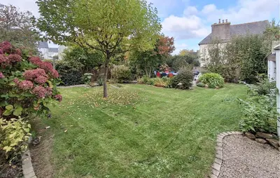 Jardin de l'établissement 5 Bedroom Lovely Home In Saint-Martin-Des-Champ
