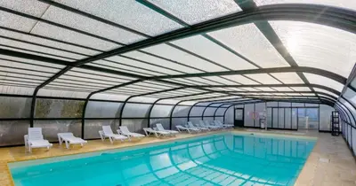 Piscine de l'établissement T de Pentrez N10 2P4 ou située à proximité